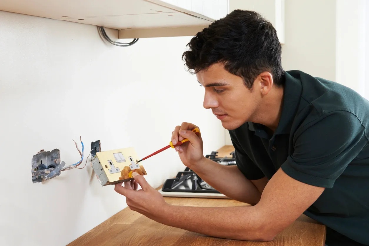 Wiring a kitchen outlet